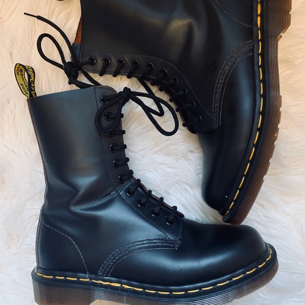 ❌❌❌SOLD❌❌❌Vintage MIE Dr. Martens